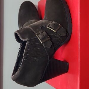 Brown Heeled Very Cherry Shoes